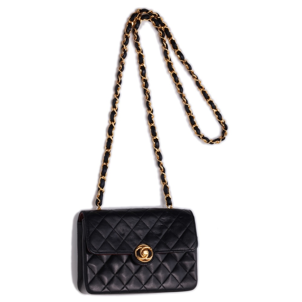 Chanel Mini Matelasse Circle Coco Turnlock Chain Lambskin Black